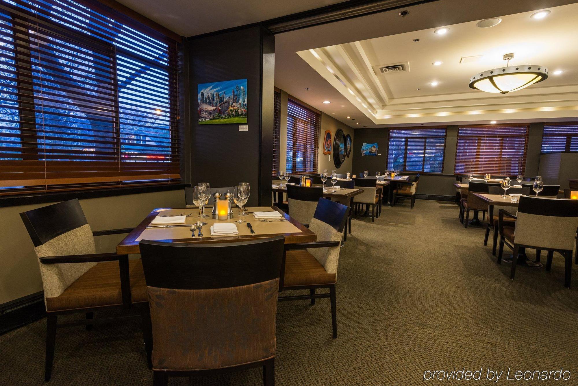 Harbour Towers Hotel & Suites วิกตอเรีย ภายนอก รูปภาพ