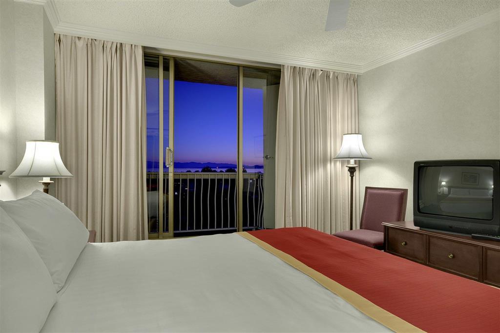 Harbour Towers Hotel & Suites วิกตอเรีย ห้อง รูปภาพ