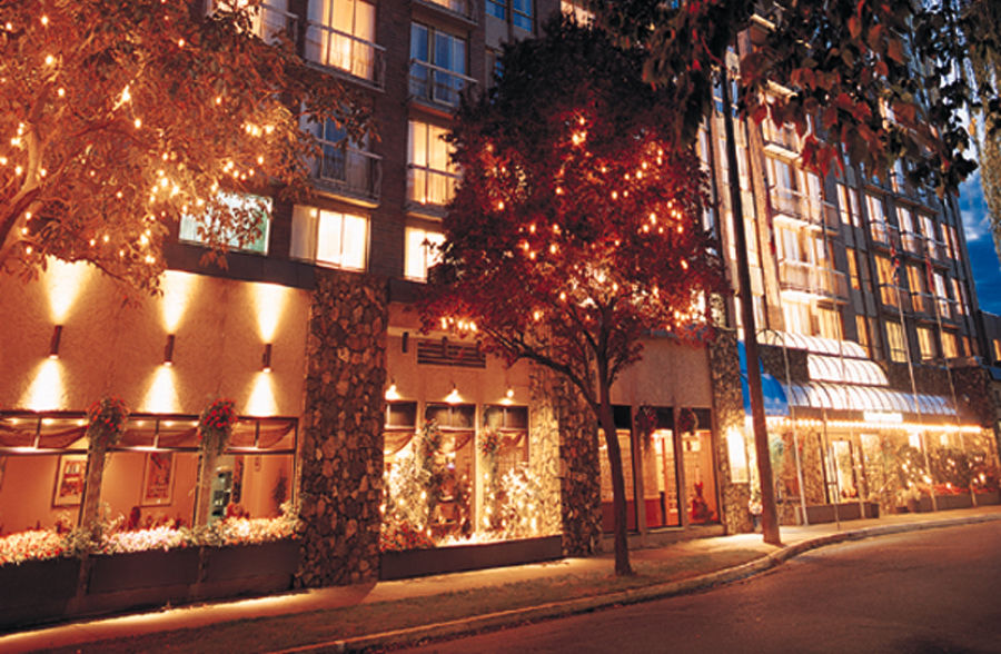Harbour Towers Hotel & Suites วิกตอเรีย ภายนอก รูปภาพ